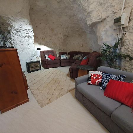 Fossickers Den Dugout Accommodation White Cliffs 外观 照片