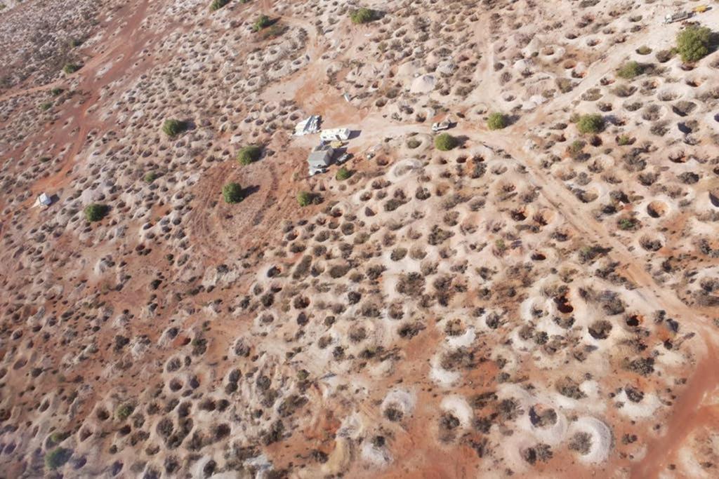 Fossickers Den Dugout Accommodation White Cliffs 外观 照片